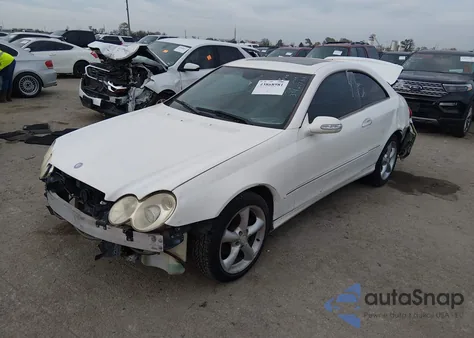 2004 Mercedes-Benz Clk 320 z USA, uszkodzony, nr VIN WDBTJ65J34F064971